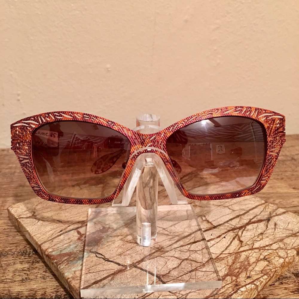 Stylish Brown Patterned Sunglasses - image 1